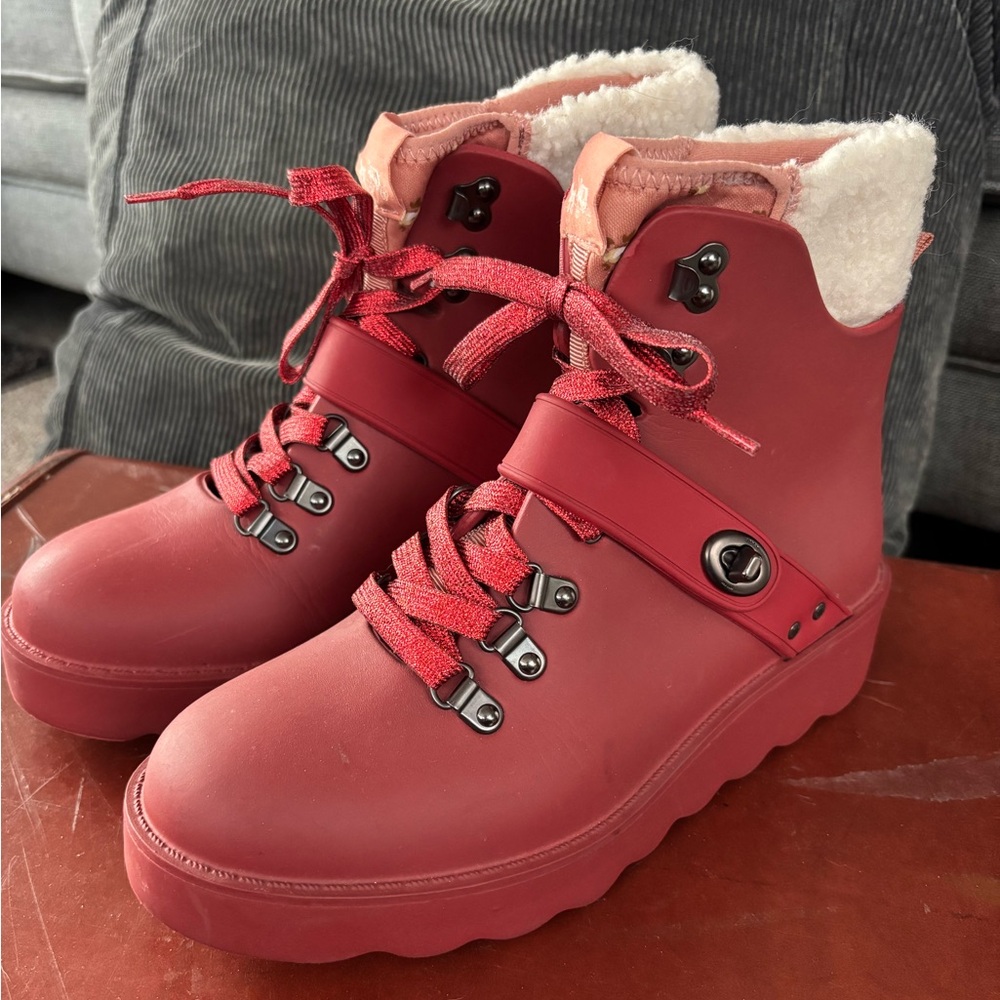 Women's Red Winter Boots